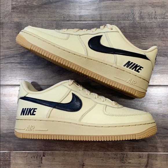 nike air force 1 lv8 size 5